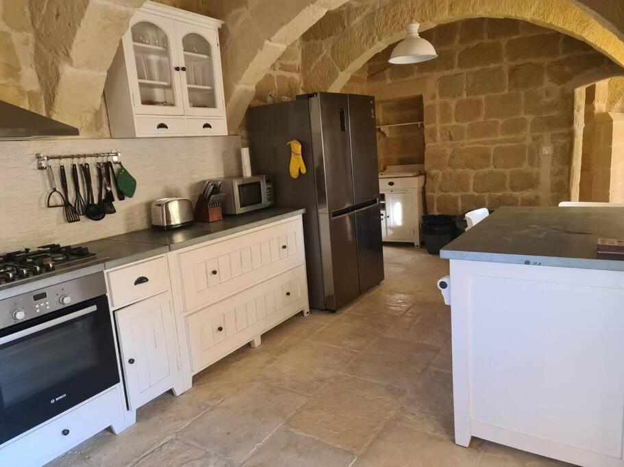 Farmhouse Villa With Large Pool And Garden In Gozo Għarb Exteriör bild
