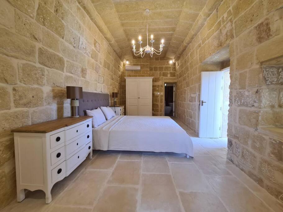 Farmhouse Villa With Large Pool And Garden In Gozo Għarb Exteriör bild