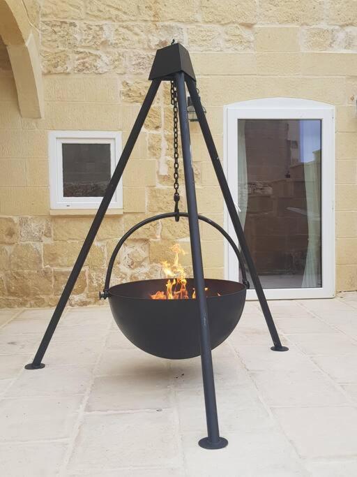 Farmhouse Villa With Large Pool And Garden In Gozo Għarb Exteriör bild