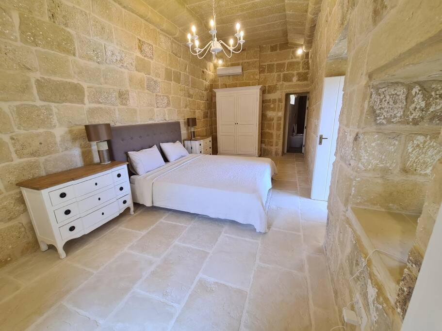 Farmhouse Villa With Large Pool And Garden In Gozo Għarb Exteriör bild