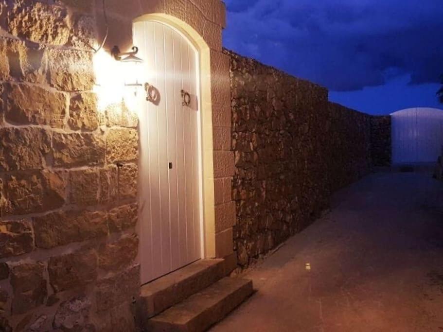 Farmhouse Villa With Large Pool And Garden In Gozo Għarb Exteriör bild