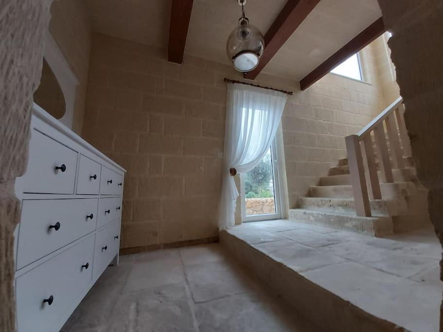 Farmhouse Villa With Large Pool And Garden In Gozo Għarb Exteriör bild