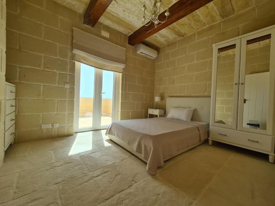 Farmhouse Villa With Large Pool And Garden In Gozo Għarb Exteriör bild