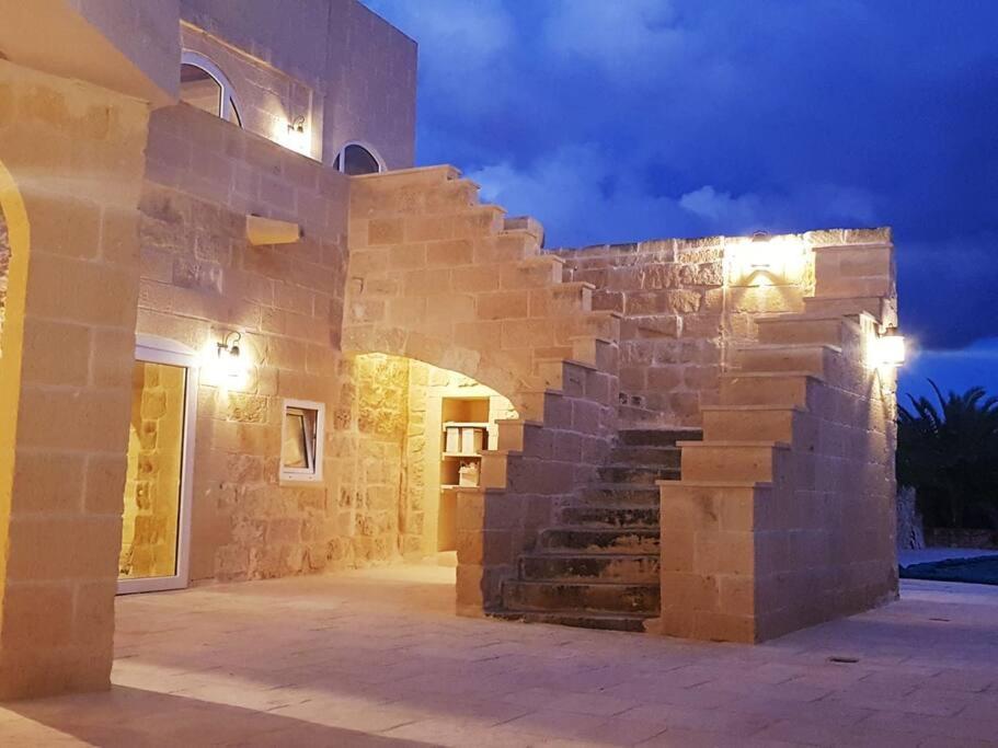 Farmhouse Villa With Large Pool And Garden In Gozo Għarb Exteriör bild