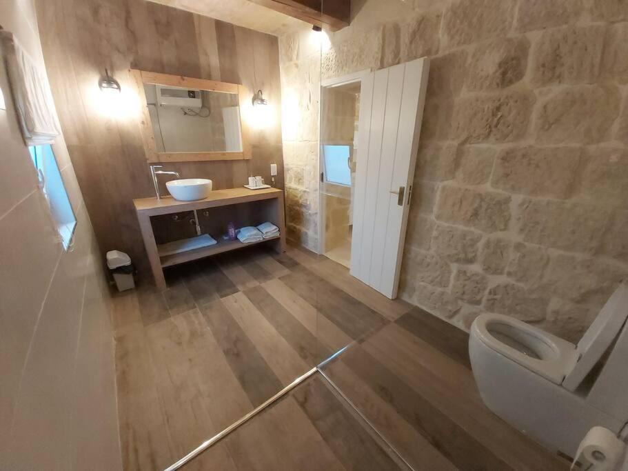 Farmhouse Villa With Large Pool And Garden In Gozo Għarb Exteriör bild